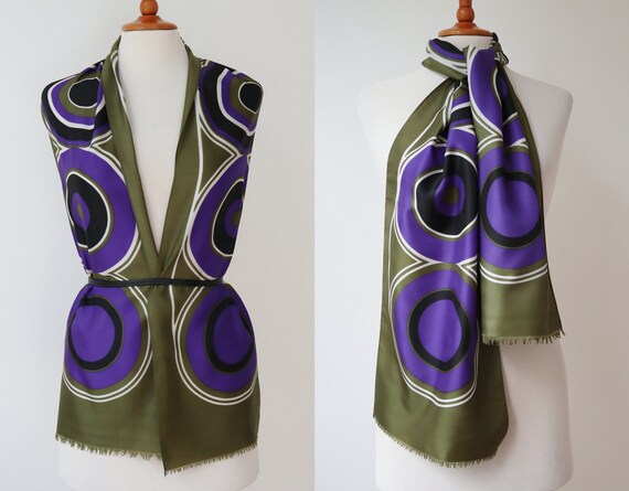 Green 60s Vtg. Scarf With Purple Circles // Huge