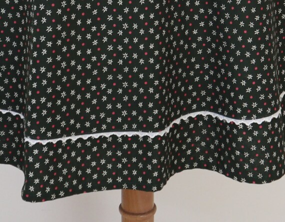 Green 70s Vtg. Skirt With Pink Dots And White Ede… - image 7