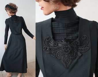 Black 1800s 2 Piece Suit // Maxi Skirt & Top With High Neck/Appliqué // Victorian Wedding Dress // Antiques // Size S/M // Handmade