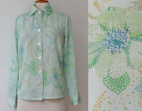 Pastel Green 70s Vtg. Ladies Shirt // Blue Curry C