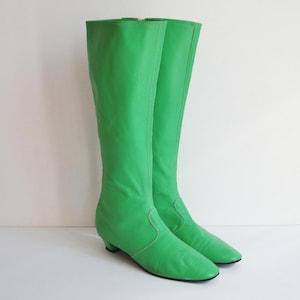 Bright Green 60s GoGo Leather Boots With Side Zipper // Size 38/39