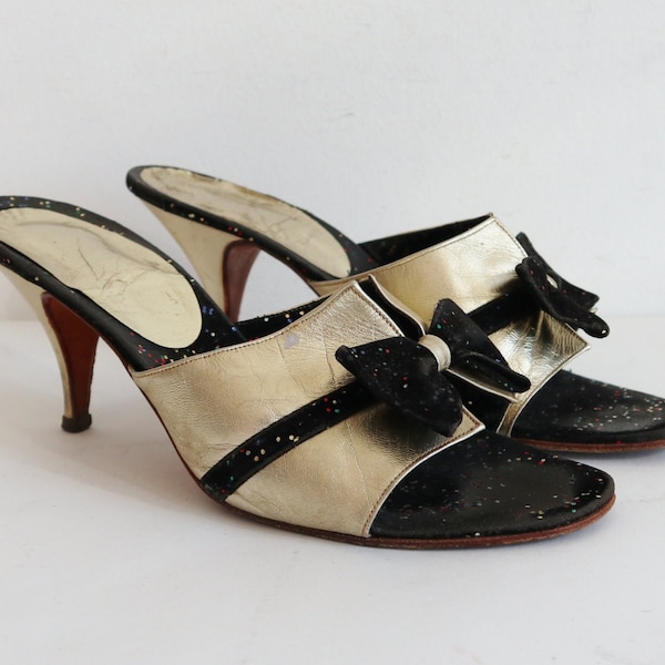 80s Vtg. Leather Gold Pumps With Black Bows & Glitter // Mules // Size 38