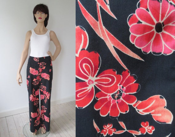 Pantalon de piernas anchas de los años sesenta sale