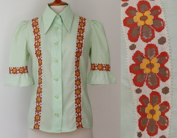 Lovely Pastel Green 70s Vintage Blouse With Puff S
