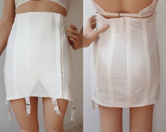 50s White High Waisted Vtg. Cotton Girdle With Suspenders // Germa // Size 72