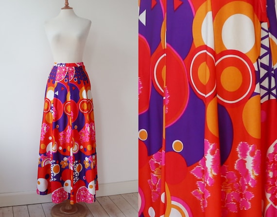 Funky 70s Maxi Skirt With Dots In Bright Colors // Travers Tempos London // High Waisted Skirt // Size XS // Made In England