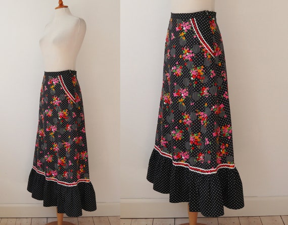 Black 70s Vtg. Maxi Skirt With Bright Colored Flo… - image 3