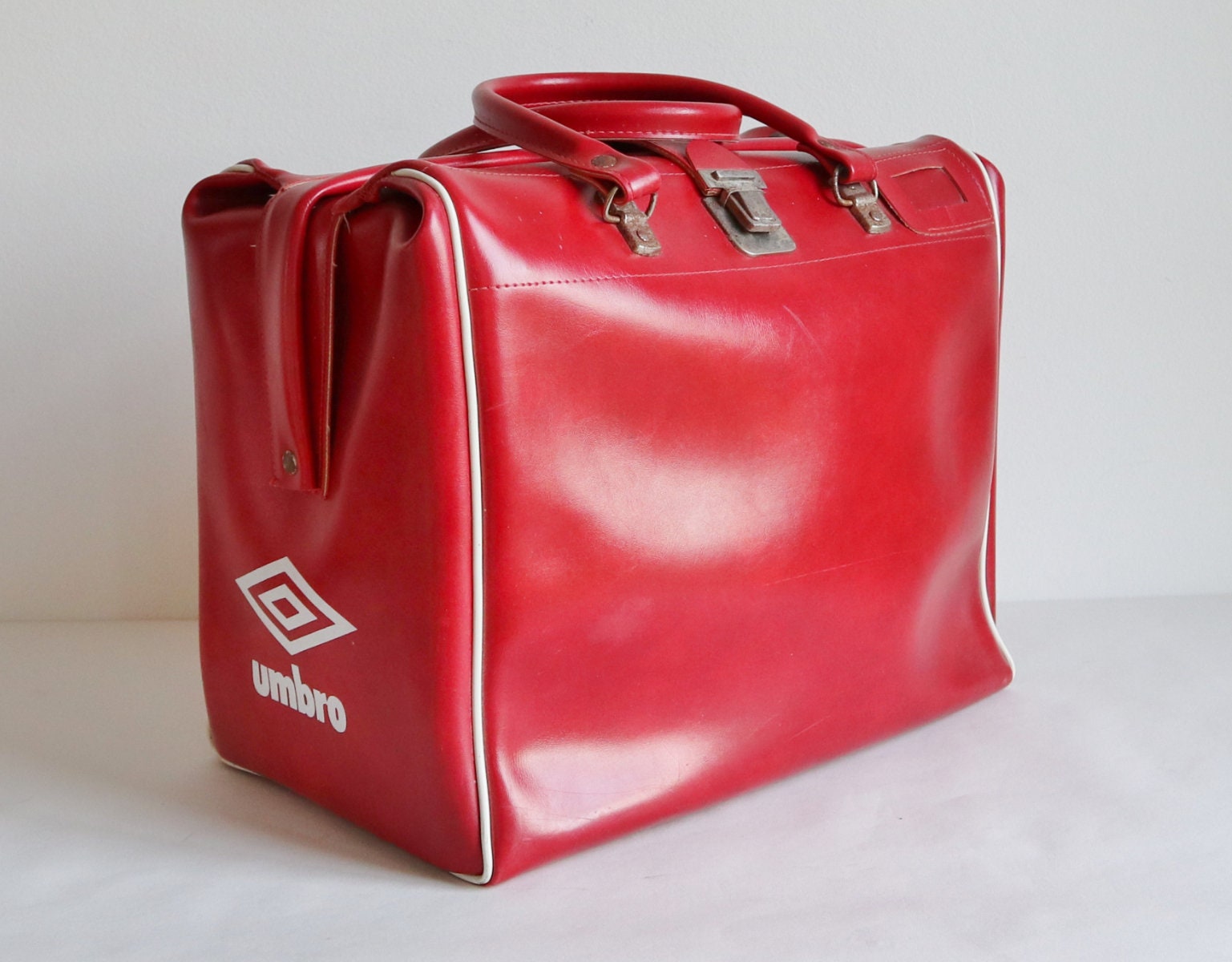 70s Vinyl Bag // Umbro Sporttas // Weekend Bag - Etsy Nederland