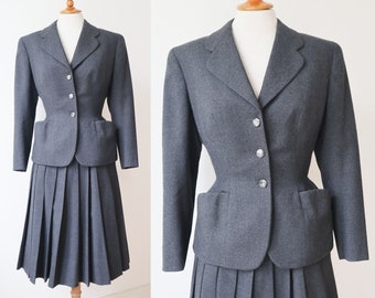 Gray 40s50s 100% English Worsted Wool Tailored 2 Piece Set // Fitted Jacket/Pleated Skirt // Size 36/38