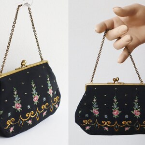 Beautiful 50s Hand Embroidered Petit Point Top Handle Bag With Roses // Golden Closery zdjęcie 2