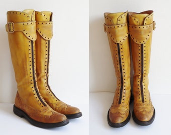 Curry Colored 90s00s Leather Boots With Front Zipper/Cutouts & Side Strap With Golden Buckle // Size 39 - 39,5