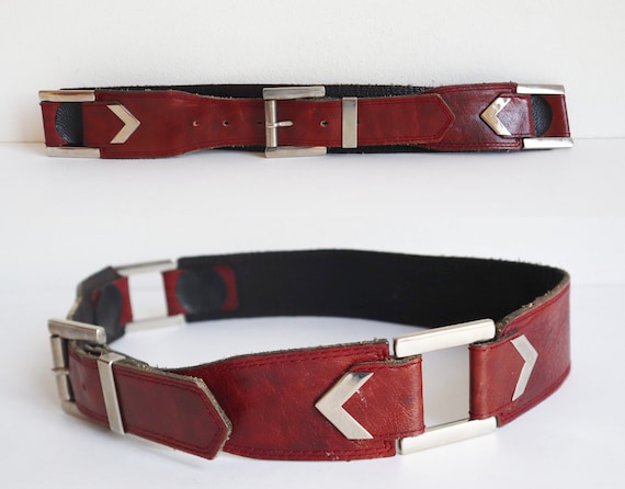 Brown 90s Vtg. Leather Belt With Silver Metal Closure  display picture 1