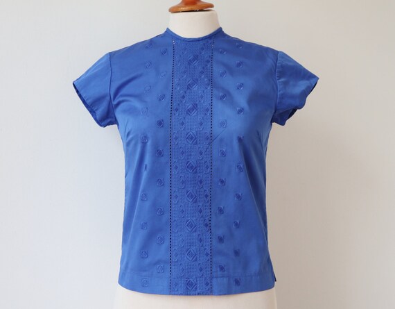 Blue 60s Vintage Blouse // Broderie Anglaise // Si