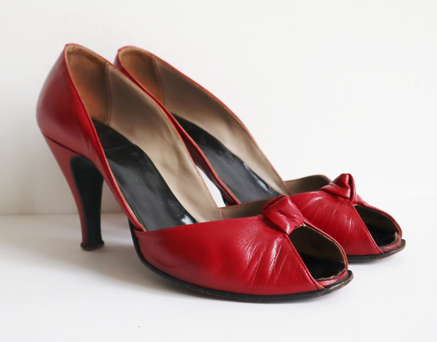 Update more than 124 red strappy heels dsw super hot jtcvietnam.edu.vn