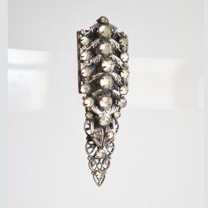 Silver Metal Dress Clip With Clear Rhinestones // Art Deco Style