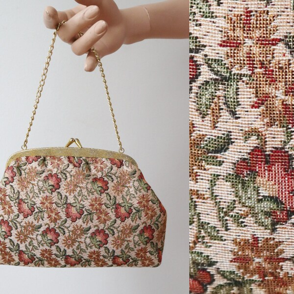 Ivory 60s Vintage Evening Bag With Floral Golden Print