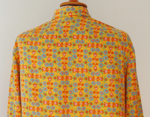 Yellow Vtg. Lady Print Top/Mini Dress With Pink O… - image 6