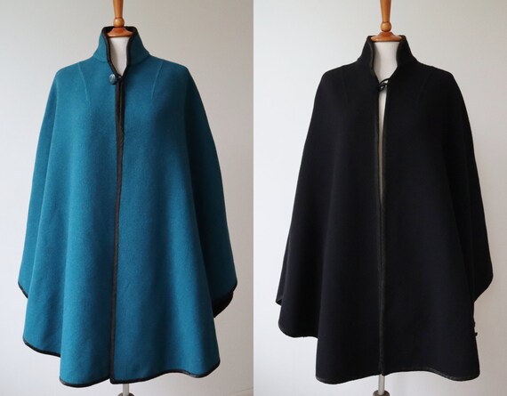 Reversible 90s Wool Cape Blue/Black // High Necked