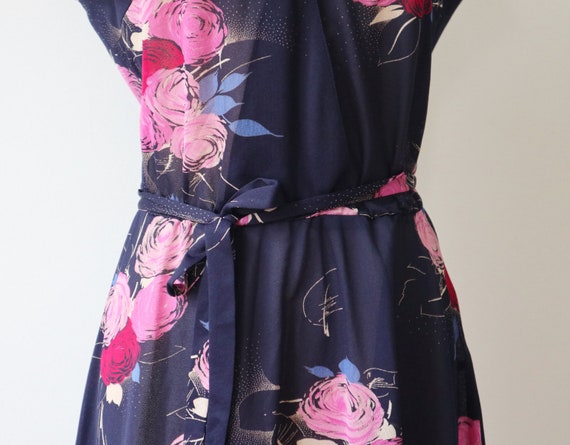 Blue 80s Vtg.  Dress With Red Floral Print // Blo… - image 8