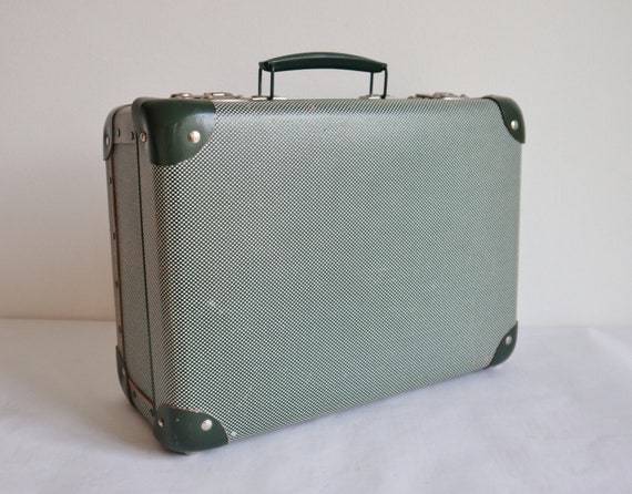 Lovely Green White 60s Vintage Suitcase/Top Handl