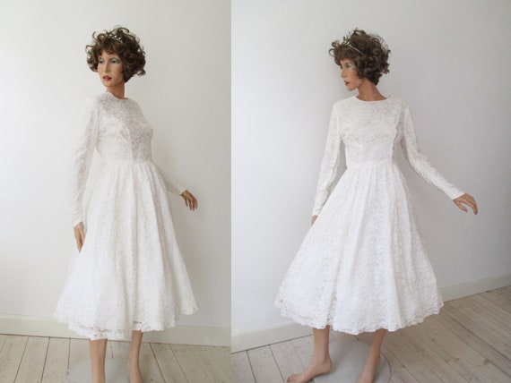 Very Beautiful White 50s 60s Vintage Lace Dress /… - image 1