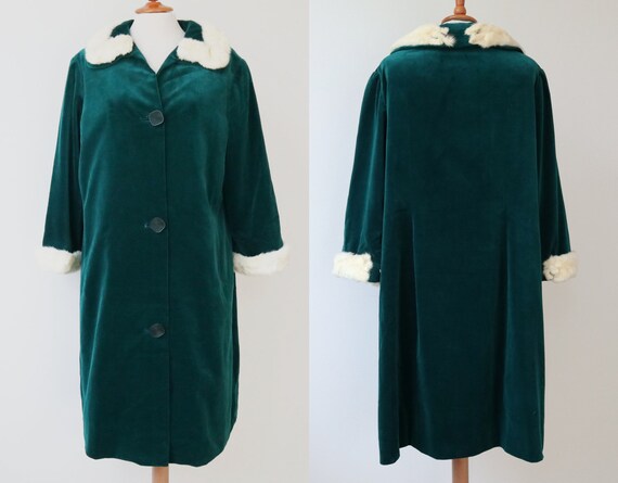 Green 60s Vtg. Velvet Coat With Ivory Ermelin Fur… - image 3