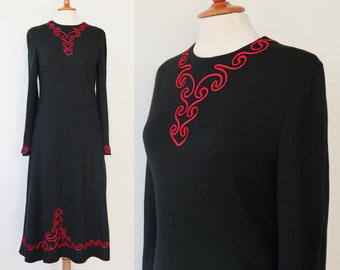 70s Vintage Dress With Trumpet Sleeves // Black/Red // Size 42