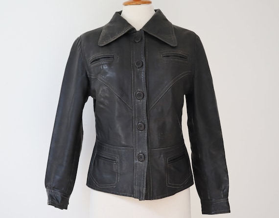 Fitted Black 70s Vintage Leather Jacket // Big Col