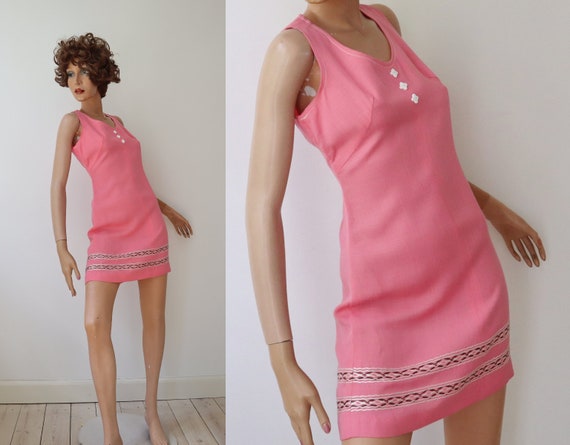 60s Pink Vintage Mini Dress // Embroidered // Size