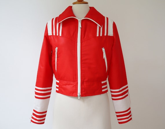 Red 70s Vtg. Ski Jacket With White Stripes