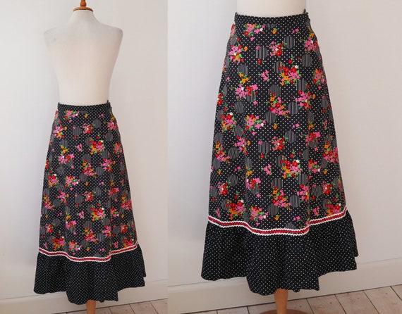 Black 70s Vtg. Maxi Skirt With Bright Colored Flo… - image 4