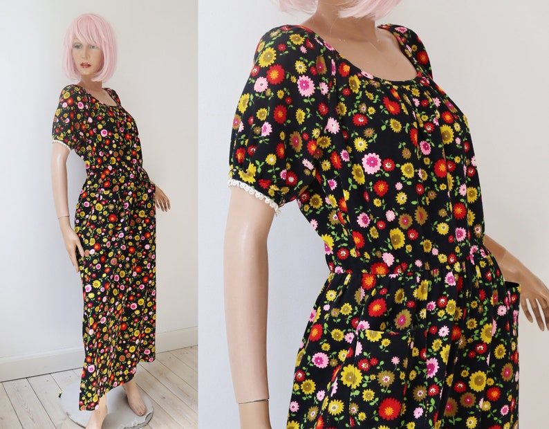 70s Maxi Dress With Flowers In Bright Colors image 3