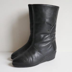 Black 80s Leather Boots With Faux Reptile Insert // Thedicus Boots Lined With Sheepskin & Wide Schaft  // Size EU 39,5