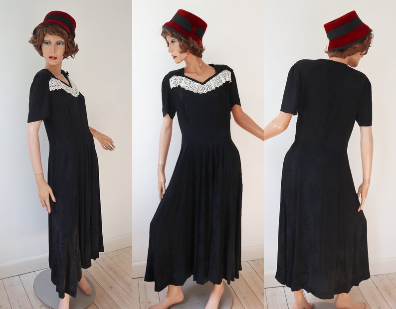 Black 40s Vintage Maxi Dress With White Lace Bows // Buttoned Back // Vibrant Leaf Pattern image 3