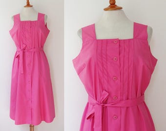 Pink 70s Dress With Stitching // Tie Belted Through Buttoned Dress // Size M/L