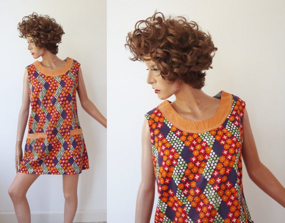 Blue 70s Vtg. Dress/Top With Bright Colored Print… - image 8