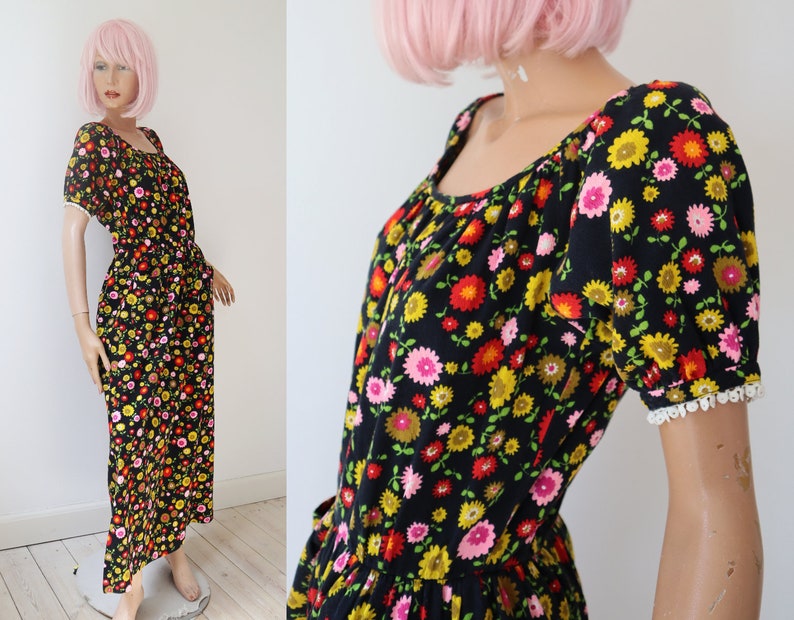 70s Maxi Dress With Flowers In Bright Colors image 2