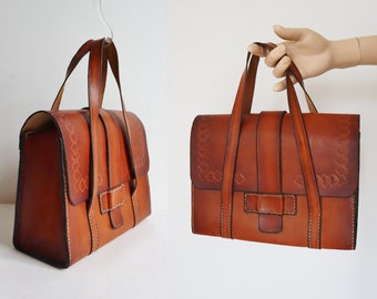 Beautiful 70s Vtg. Tooled Tan Leather Top Handle Bag