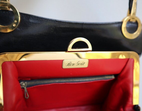 Black Vtg. Top Handle Bag With Golden Closure // … - image 6