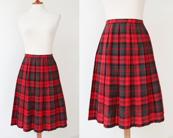 Checked 60s Vtg. Skirt With Pleats // High Waisted Skirt // Red & Green Skirt // Size 38