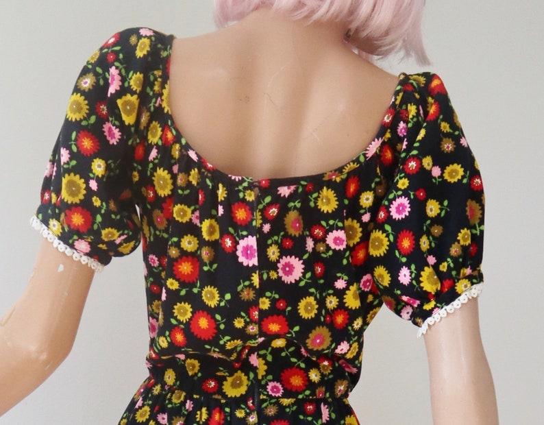 70s Maxi Dress With Flowers In Bright Colors image 7