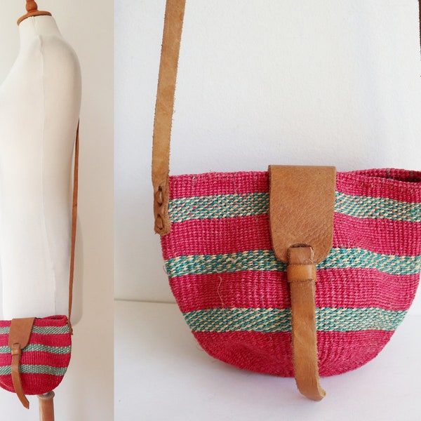 Small Vintage Sisal Tote/Shoulder Bag // Wowen With Leather Flap/Strap // Pink/Green/Natural