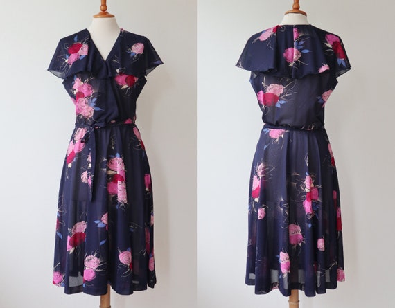 Blue 80s Vtg.  Dress With Red Floral Print // Blo… - image 1