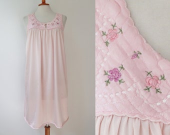 Pink Night Gown // Padded Top With Floral Pattern // Size M/L
