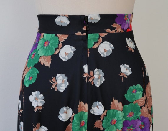 Black 70s Vtg. Maxi Skirt With Bright Colored Floral Print High Waisted Maxi Size 38