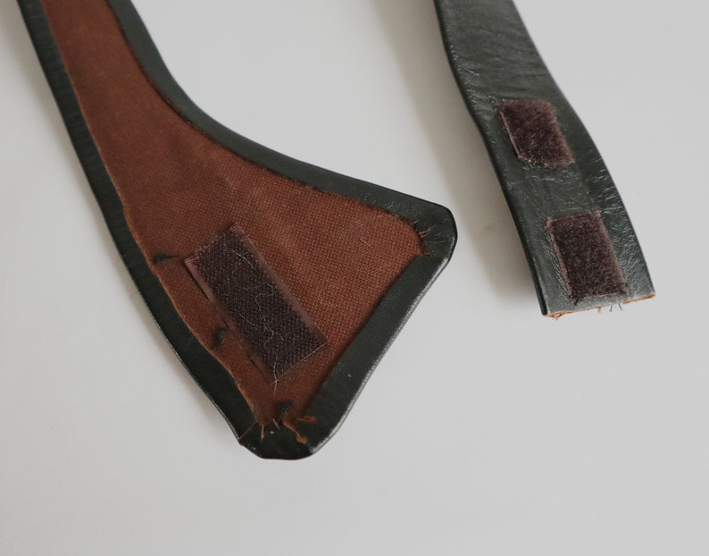 80s Vtg Leather Belt With Silver Metal Chains