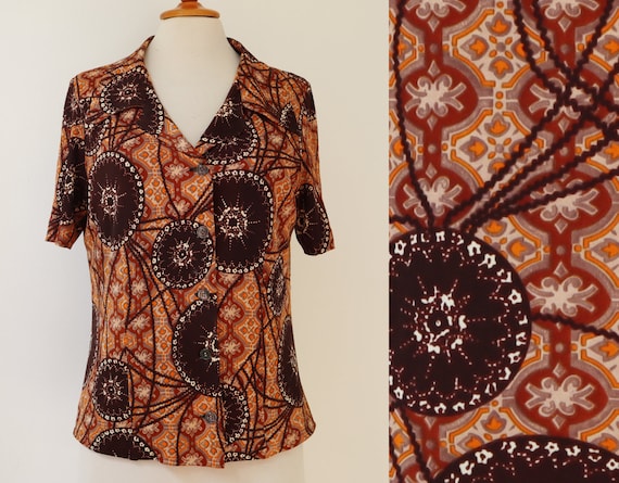 70s Vtg. Ladies Blouse With Abstract Pattern // Br