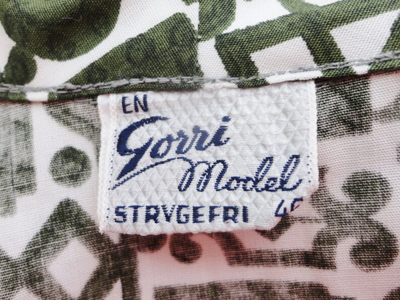 White 50s Vintage Cropped Bolero Jacket Green Print Gorri Model Size ML