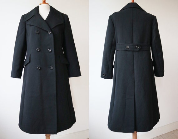 Black 70s Vintage Coat With Big Collar // Size M