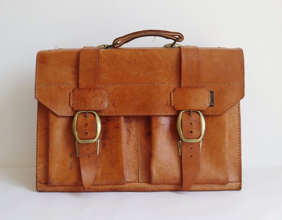 mengsel Panorama Aardbei Cool jaren '70 Vintage Tan lederen schooltas met messing - Etsy België